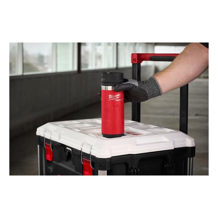 Bild von Milwaukee Packout Isolierbecher, 530 ml mit Trinkdeckel, rot Bild von Milwaukee Packout Isolierbecher, 530 ml mit Trinkdeckel, rot