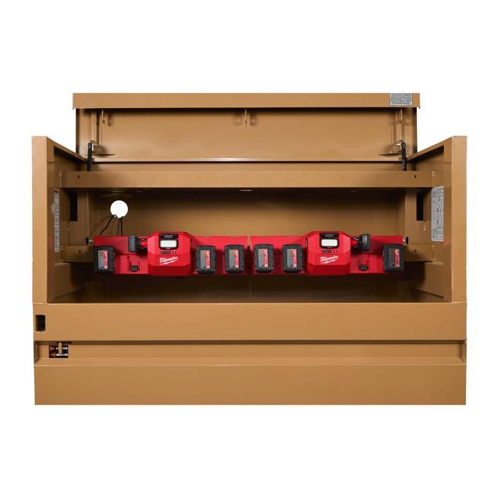Bild von Milwaukee Mehrfachladegerät M12-18GBC4 mit magnetischen Aufhängpunkten Bild von Milwaukee Mehrfachladegerät M12-18GBC4 mit magnetischen Aufhängpunkten