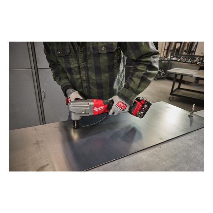 Foto von Milwaukee Akku-Knabber M18FNB35-502X 3,5 mm, 2 Akkus 5,0 Ah Akku, Ladegerät, in HD-Box Foto von Milwaukee Akku-Knabber M18FNB35-502X 3,5 mm, 2 Akkus 5,0 Ah Akku, Ladegerät, in HD-Box